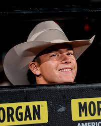 made watermelon juice with lemon, ginger and cinnamon An omelette with  brussel sprouts and onion. Bacon Good morning folks. Let's make it happen  again today. #skoden #worksmarternotharder