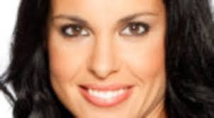 Carolina Bueno's Instagram, Twitter & Facebook