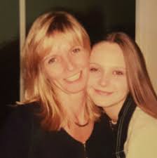 Welcome to **Modern Home Decorating Tips**! We're so glad to have you here!  🎉 This is a space for sharing inspiration, tips, and ideas to make our  homes look amazing, all while