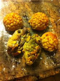 Pignolli And Phistasio Almond Italian Cookies From L Appetito Italian Cafe Downtown Chicago Love Them Italian Cookies Italian Cafe Recipes