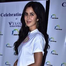 Katrina Kaif's no-makeup makeup will be your new everyday look | VOGUE  India | Vogue India