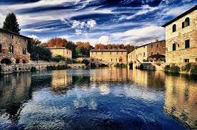 Piazza Delle Sorgenti Bagno Vignoni Val D Orcia Tuscany Italy Travel Toscana