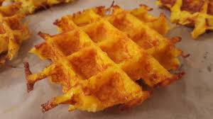 Gaufres De Pommes De Terre Et Courgettes Les Gourmandises D Is Gaufre Pomme De Terre Recettes De Cuisine Courgette Pomme De Terre