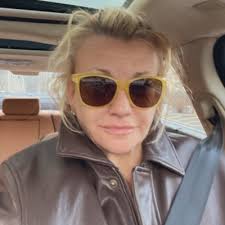 Mary Ellen Flaherty (@MEFlaherty)