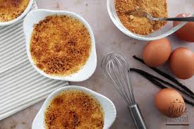Recette Creme Brulee Vanille Bourbon Madagascar Facile Et Rapide Recette En 2020 Recette Creme Brulee Recette Facile Alimentation
