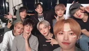 Stray Kids Tunda Konser Di Indonesia Karena Pandemi Covid 19