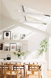 Gagnez En Luminosite En Installant Des Fenetres De Toit Dans Vos Combles Amenages Double Vitrage Isolation Thermique Ete Hiver Fenetre De Toit Velux Toit