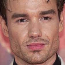 Darren Weiner's Instagram, Twitter & Facebook