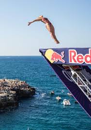 Oppdag ferske nyheter, eventer, live streams, videoer og bilder fra red bulls verden, inkludert motorsport, sykling, vintersport, surf, musikk og mer. Cliff Diving World Series What You Need To Know