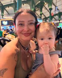 happyinternationalwomensday I am so privileged and thankful to all the  wonderful women in my life ❤️ we are there for each other pick each other  up when we're down motivate and inspire