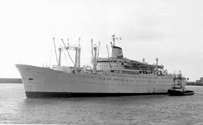 Le Paquebot Pasteur Des Messageries Maritimes Paquebot Marine Marchande Navire