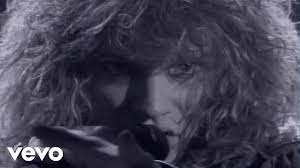 While both of them seemed to enjoy themselves during the performance which is being touted as best performance of the night, bryan was. Bon Jovi Livin On A Prayer Official Music Video Youtube