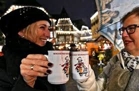 Bensheimer Weihnachtsmarkt Eroffnet Https Www Morgenweb De Bergstraesser Anzeiger Artikel Bensheim Regen Schnee Und Eine T Gluhwein Bensheim Weihnachtsmarkt