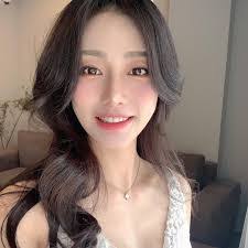 Susan Caray's Instagram, Twitter & Facebook