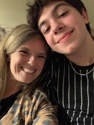 Are there any activities or traditions in Sanbornton over the holidays?