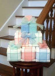 Baby Blocks Double As A Gift And Center Piece At The Shower Presentes Para Cha De Bebe Cha De Bebe Bolo De Fraldas