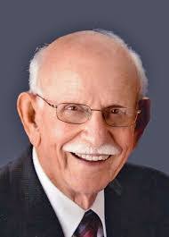 Beatrice Walls's Instagram, Twitter & Facebook