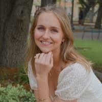 Olivia Dalglish's Instagram, Twitter & Facebook