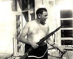 When fiennes, in full hauptsturmfuhrer regalia, was introduced by spielberg to mila pfefferberg, a schindler survivor depicted in the film, the old lady trembled. Amon Goeth Portrayed By Ralph Fiennes In Schindler S List On The Balcony Overlooking The Krakow Plaszow Labour Camp Imgur