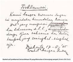 Proklamasi kemerdekaan indonesia memilki makna penting baik bagi pemerintahan indonesia maupun bagi warga negara indonesia berikut ini makna proklamasi indonesia. Sejarah Penyusunan Teks Proklamasi Kemerdekaan 17 Agustus 1945 Kumparan Com