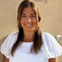 Kim Larocca's Instagram, Twitter & Facebook