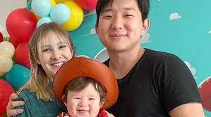 Como foi com o filho de vocês? Pyong Lee Faz Festa Maravilhosa Para Seu Bebe Em Sua Casa Nova