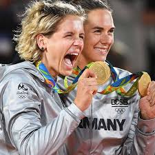 Please check your credentials and try again. So Lief Die Gold Nacht Von Laura Ludwig Und Kira Walkenhorst