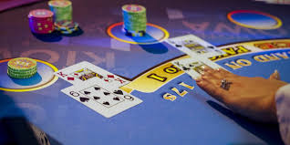 To make $100,000 you'll need an average bet of $50, and to vary your bets from around $10 to $125. 4 Reasons Why Counting Cards Is A Waste Of Time