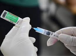 Developed by oxford university and astrazeneca, it is given by intramuscular injection, using as a vector the modified chimpanzee adenovirus chadox1. Covishield Vaccine Side Effects Price Efficacy Of Serum S Covishield Vaccine India News Times Of India