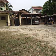 Di suatu hari sabtu, sepulang sekolah kami menginap ke rumah vera di pondok indah. Pondok Bustanul Ariffin General College University In Banting