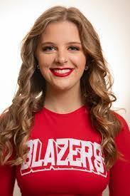 Anna Logsdon's Instagram, Twitter & Facebook