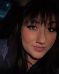 Leah Dewitt (@leahsmeah) • Instagram photos and videos