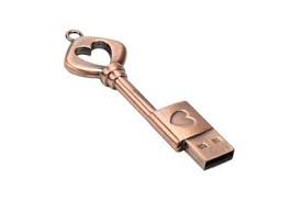 On va voir ensemble à quoi ils. Cle Usb Tnt Generic Cle Usb En Metal Pur Coeur En Cuivre Pur Cle Usb Cle Usb Cle Usb Veritable 8 Go Cle Usb Darty