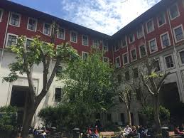 Istanbul üniversitesi fen edebiyat fakültesi. Istanbul Universitesi Tarihine Saldirilar Suruyor Hergele Meydani Yok Edilecek Insaat 3 Yil Surecek