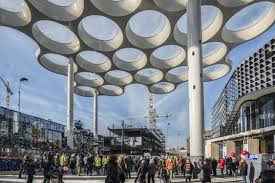 In Die Parklucke Radeln Weltgrosstes Fahrradparkhaus In Utrecht Von Ector Hoogstad Utrecht