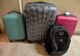 55 x 35 x 25 cm), tel qu'un sac à dos ou une valise cabine. Valise Ou Sac A Dos Mes Bagages En Voyage