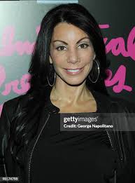 118,502 Usa Danielle Photos & High Res Pictures