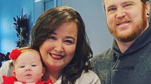 Windsor woman outraged after dessert store refuses to make custom cake  featuring drag queen