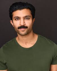 Sunny Abraham's Instagram, Twitter & Facebook