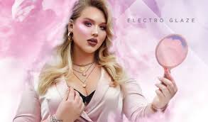Welcome to the official nikkietutorials facebookpage. Youtube Luminary Nikkietutorials Drops Third Collab With Indie Beauty Brand Ofra Tubefilter