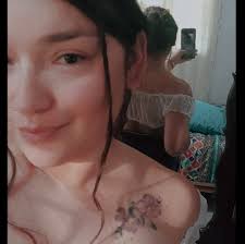 Cosmos bipinnatus es una planta autóctona, con gran potencial ornamental y  de hecho ya explotada comercialmente en otros países como Estados Unidos,  Francia, Holanda, Alemania, Polonia, etc., como planta de sol, para