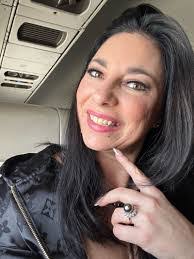 Lynn Privett's Instagram, Twitter & Facebook