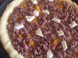 Pizza turque (la pizza à la viande hachée) ou recette lahmacun. Pizza Maison A La Viande Hachee Et Fromage Gateau Et Cuisine Rachida
