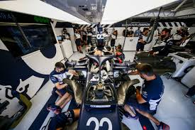 Max verstappen pipped valtteri bottas to the top spot in a disrupted first practice session for formula 1's 2021 hungarian grand prix, with lewis hamilton third in the second mercedes. Mglnm9t0o4kcrm