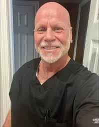 The cool rock 'n' roll dads. ￼ 📸Rhonda Texxas