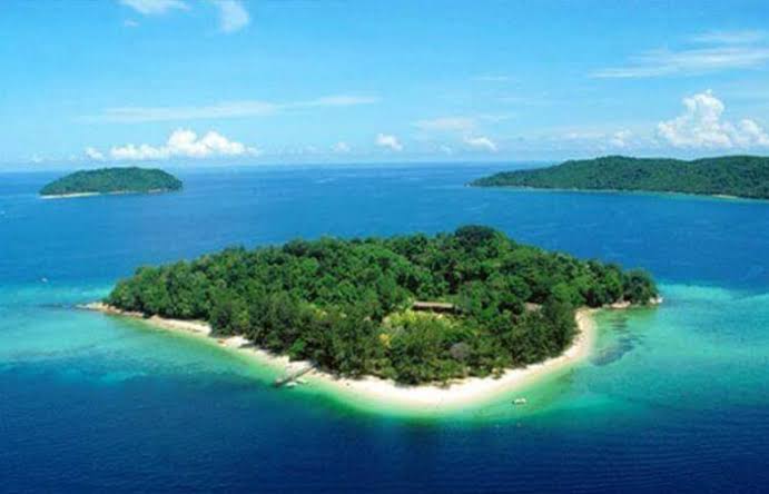 Ross & North Bay Islands Guide: History, Corals & Day-Trip Itinerary