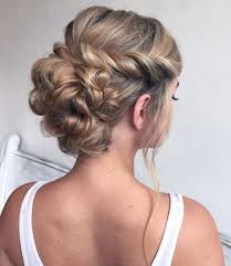 Die besten tricks & techniken. Hochsteckfrisur Mit Locken Selber Machen