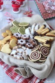 Bredeles 2015 Partie 3 Sables Bicolores Au Cacao Spritzbredele Coco Chocolat Langues De Chat Pralinees Rock The Bretzel Recette Recette Bredele Recettes Noel Gateaux Et Desserts