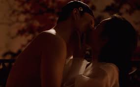 Cảnh nóng táo bạo trong phim cổ trang 19+ vướng tranh cãi