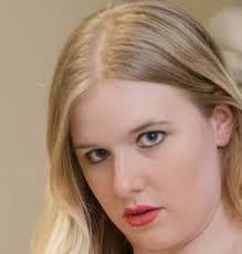 Mona Summers Biography/Wiki, Age, Height, Career, Photos & More